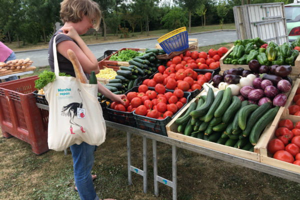 Marché et repas fermiers 1